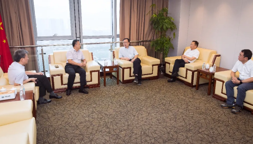 供应链综合商业服务平台迈进浙江第一站 — — ag凯发与温州交运集团战略签约
